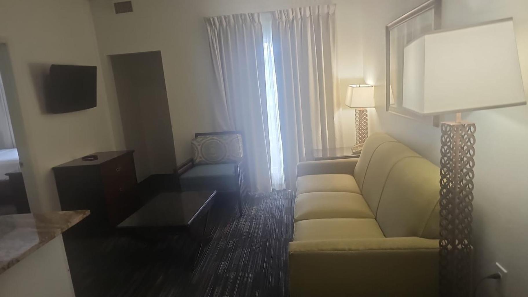 Montreal Suites Орландо Экстерьер фото