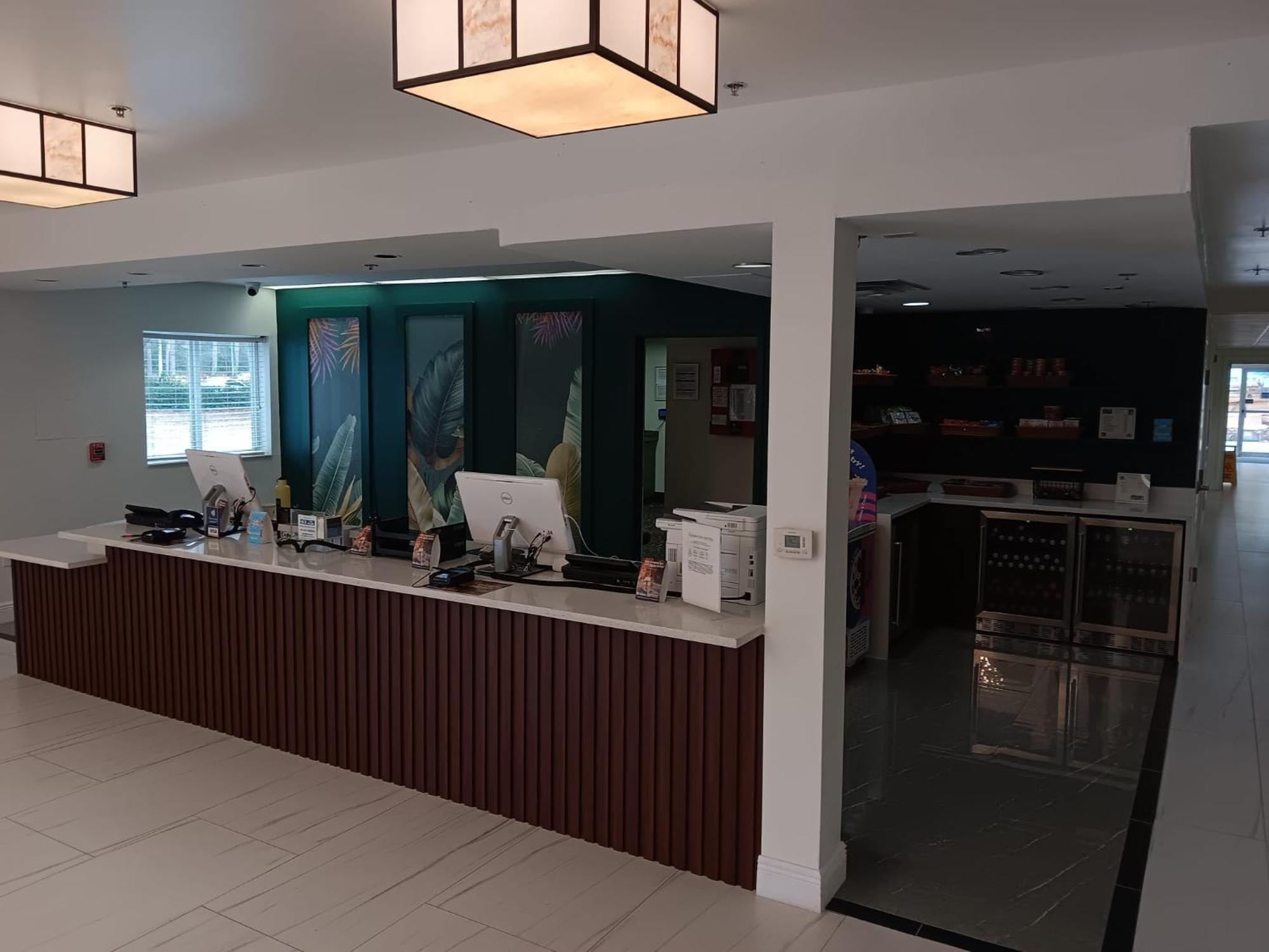 Montreal Suites Орландо Экстерьер фото